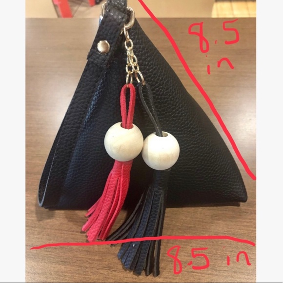 Black Pyramid  Wristlet Mini Bag New - Picture 6 of 7